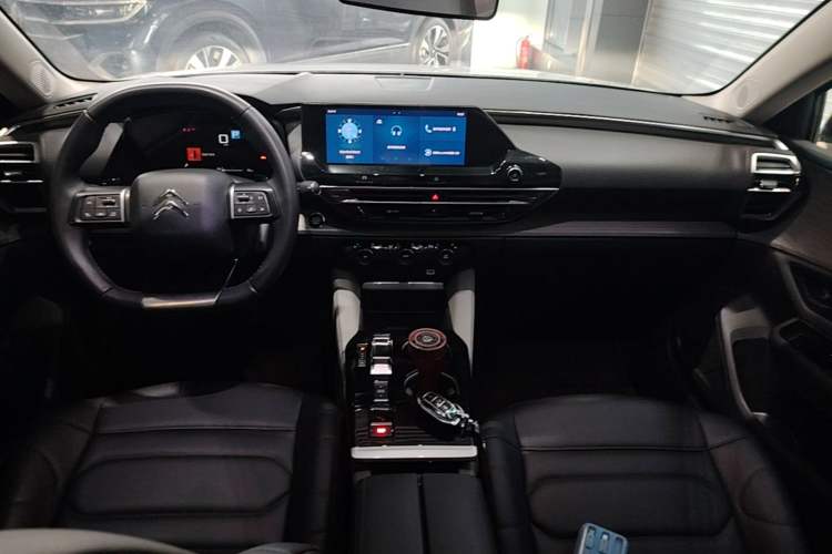 Used Citroen C5 X 2023 1.6T Enjoy the Extraordinary Center Console
