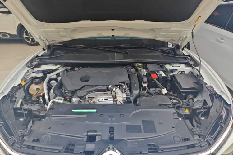 Used Citroen C5 X 2023 1.6T Flagship Edition Engine Bay
