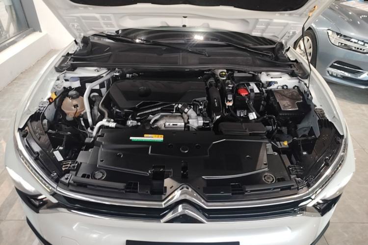 Used Citroen C5 X 2023 1.6T Enjoy the Extraordinary Engine Bay