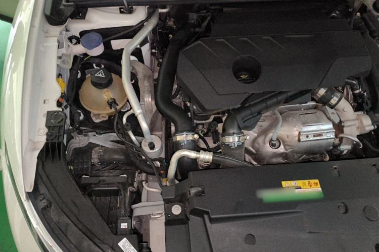 Used Citroen C5 X 2023 1.6T Extraordinary Power Engine Bay Right