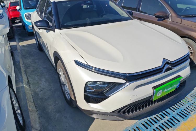 Used Citroen C5 X 2023 1.6T Enjoy the Extraordinary Exterior 2
