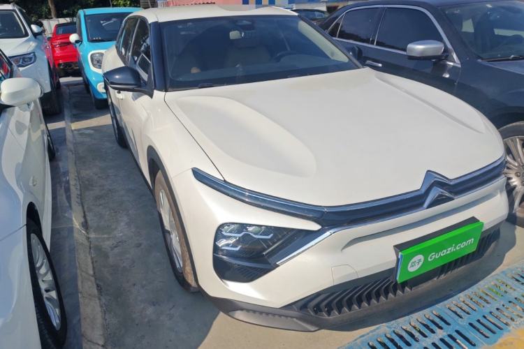 Used Citroen C5 X 2023 1.6T Enjoy the Extraordinary Front Right 45 Deg