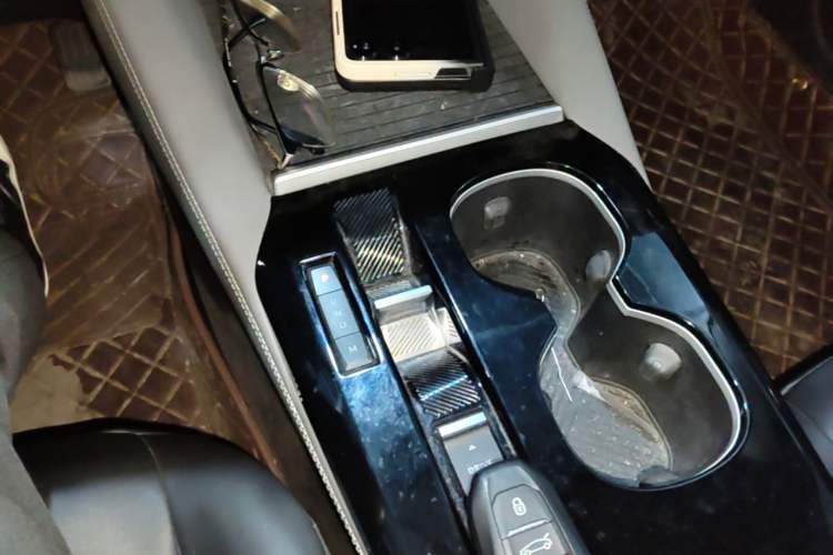 Used Citroen C5 X 2023 1.6T Enjoy the Extraordinary Gear Lever