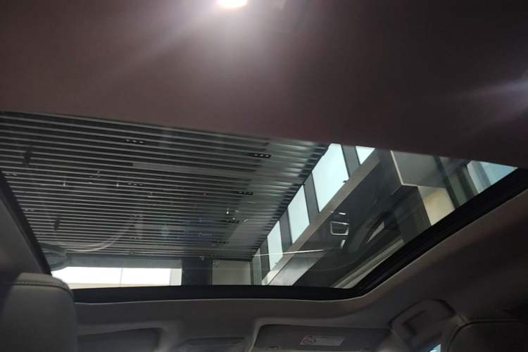 Used Citroen C5 X 2023 1.6T Enjoy the Extraordinary Headliner