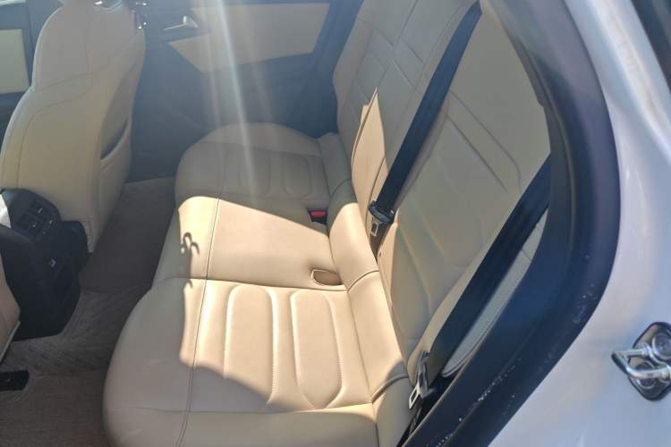 Used Citroen C5 X 2023 1.6T Enjoy the Extraordinary Interior 4