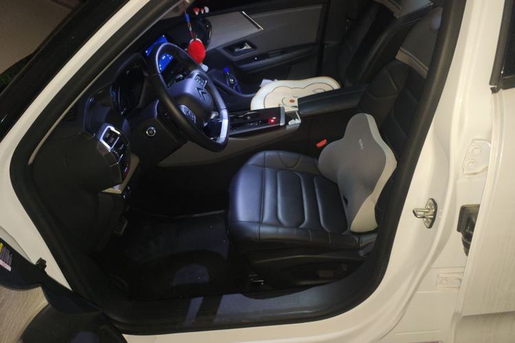 Used Citroen C5 X 2023 1.6T Enjoy the Extraordinary Left Front Seat