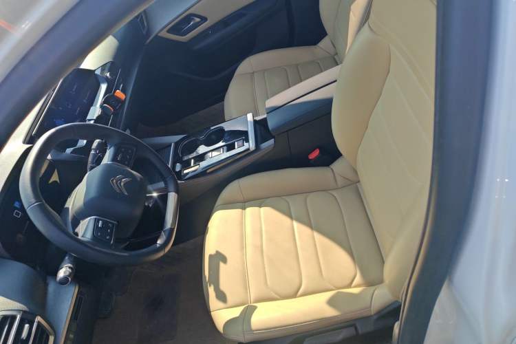 Used Citroen C5 X 2023 1.6T Enjoy the Extraordinary Left Front Seat