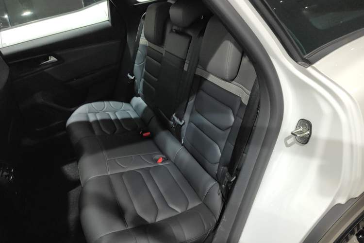 Used Citroen C5 X 2023 1.6T Enjoy the Extraordinary Left Rear Seat