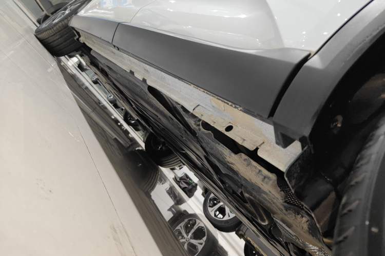 Used Citroen C5 X 2023 1.6T Enjoy the Extraordinary Left Side Sill