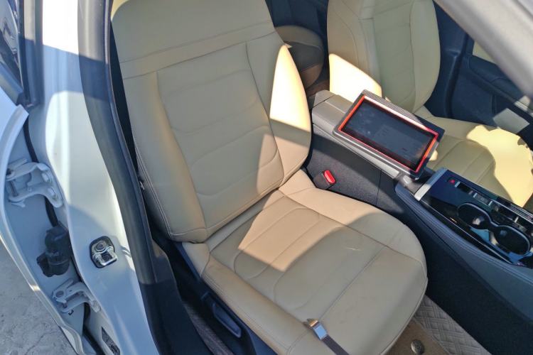 Used Citroen C5 X 2023 1.6T Enjoy the Extraordinary Right Front Seat