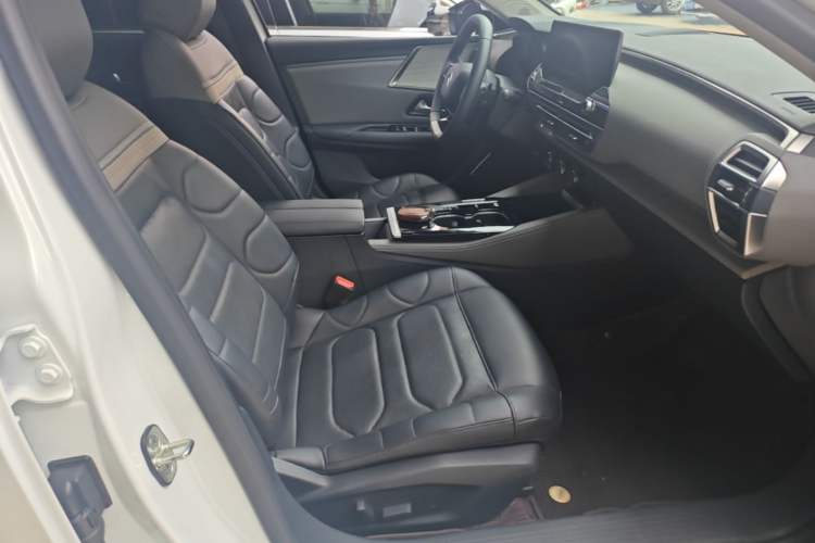 Used Citroen C5 X 2023 1.6T Flagship Edition Right Front Seat