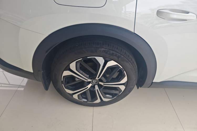 Used Citroen C5 X 2023 1.6T Flagship Edition Right Rear Wheel Hub