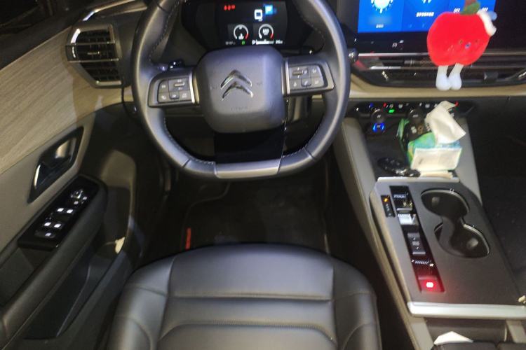 Used Citroen C5 X 2023 1.6T Enjoy the Extraordinary Steering Wheel