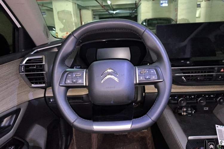 Used Citroen C5 X 2023 1.6T Extraordinary Power Steering Wheel