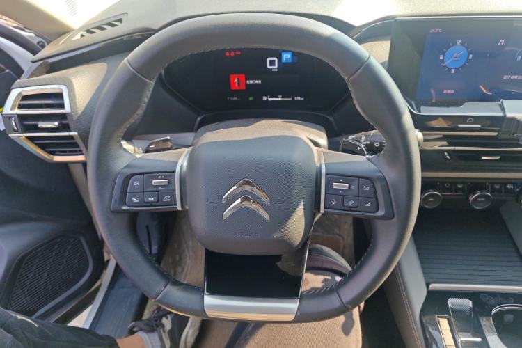 Used Citroen C5 X 2023 1.6T Enjoy the Extraordinary Steering Wheel