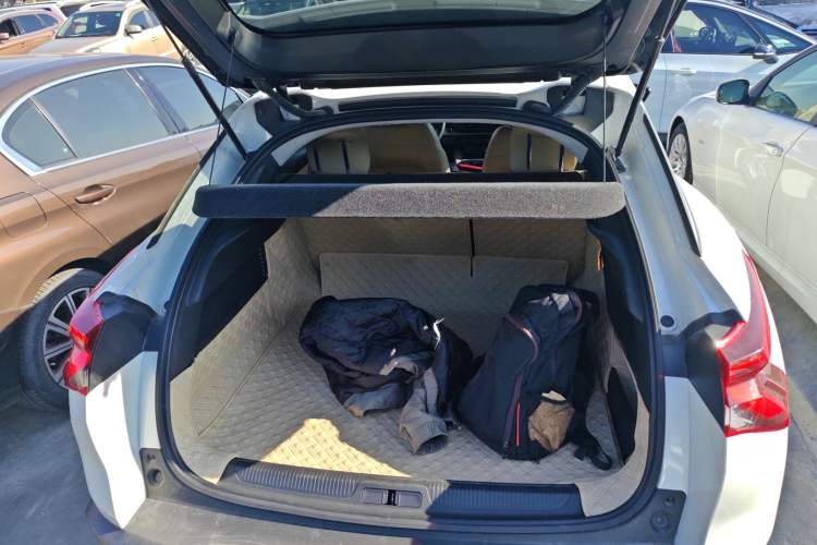 Used Citroen C5 X 2023 1.6T Enjoy the Extraordinary Trunk