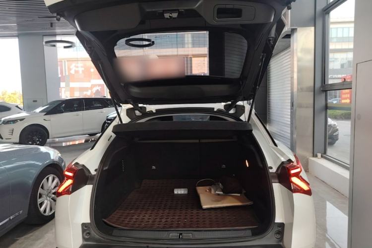 Used Citroen C5 X 2023 1.6T Enjoy the Extraordinary Trunk