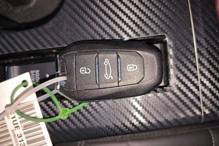 Used Citroen C5 X 2023 1.6T Extraordinary Power Vehicle Key