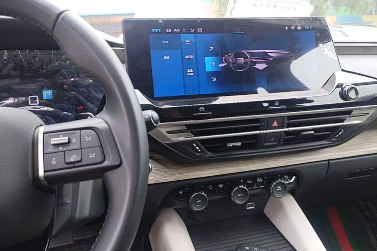 Used Citroen C5 X 2024 1.6T Traveler Extraordinary Audio And AC Panel