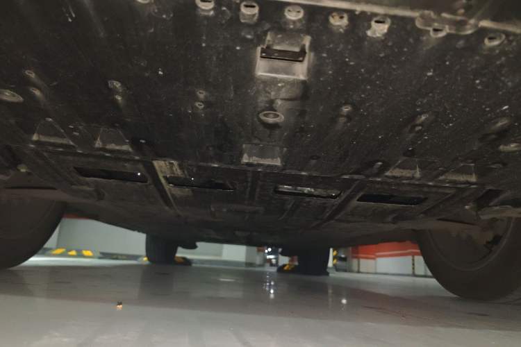 Used Citroen C5 X 2024 1.6T Extraordinary Power Chassis Front
