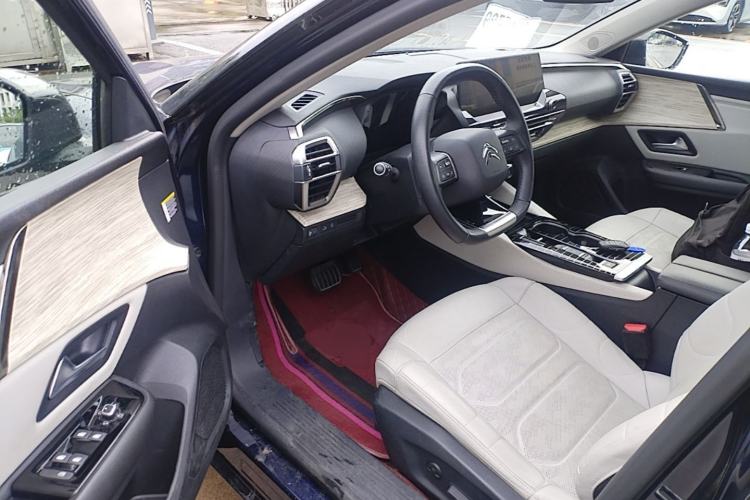 Used Citroen C5 X 2024 1.6T Traveler Extraordinary Driver Seat