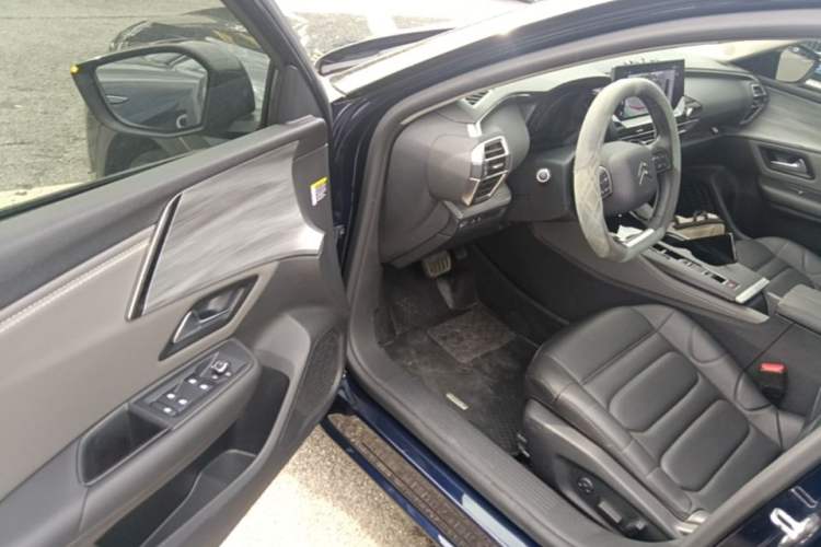 Used Citroen C5 X 2024 1.6T Extraordinary Power Driver Seat