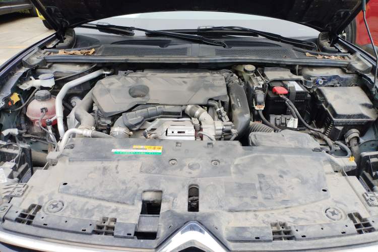 Used Citroen C5 X 2024 1.6T Traveler Extraordinary Engine Bay