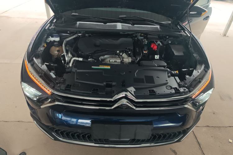 Used Citroen C5 X 2024 1.6T Traveler Extraordinary Engine Bay