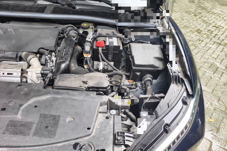 Used Citroen C5 X 2024 1.6T Extraordinary Power Engine Bay Left