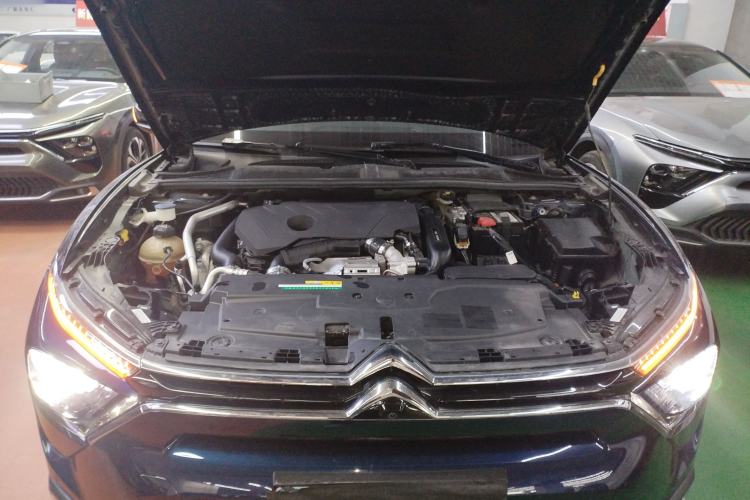 Used Citroen C5 X 2024 1.6T Traveler Extraordinary Engine Bay