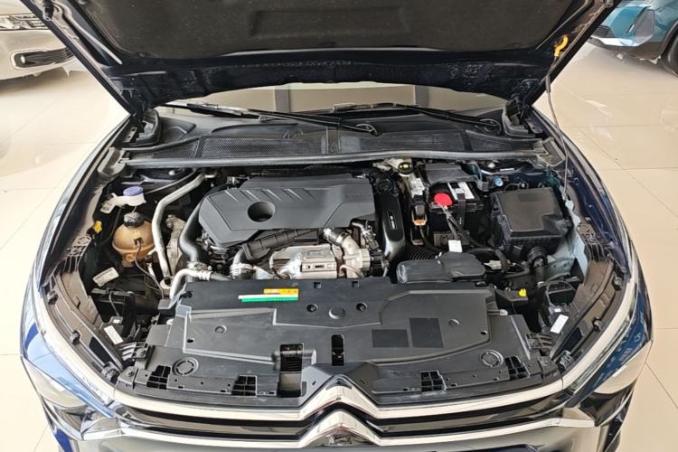 Used Citroen C5 X 2024 1.6T Traveler Extraordinary Engine Bay
