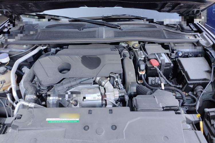 Used Citroen C5 X 2024 1.6T Traveler Extraordinary Engine Bay