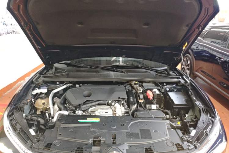 Used Citroen C5 X 2024 1.6T Enjoy the Extraordinary Engine Bay