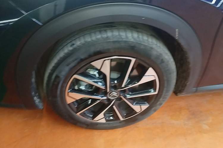 Used Citroen C5 X 2024 1.6T Extraordinary Power Exterior 4