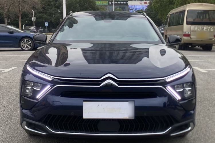 Used Citroen C5 X 2024 1.6T Traveler Extraordinary Exterior 6