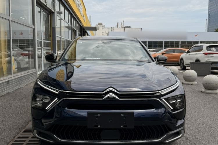 Used Citroen C5 X 2024 1.6T Traveler Extraordinary Exterior 8