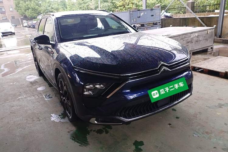 Used Citroen C5 X 2024 1.6T Traveler Extraordinary Front Right 45 Deg