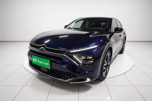 Citroen C5 X 2024 1.6T Traveler Extraordinary d’occasion