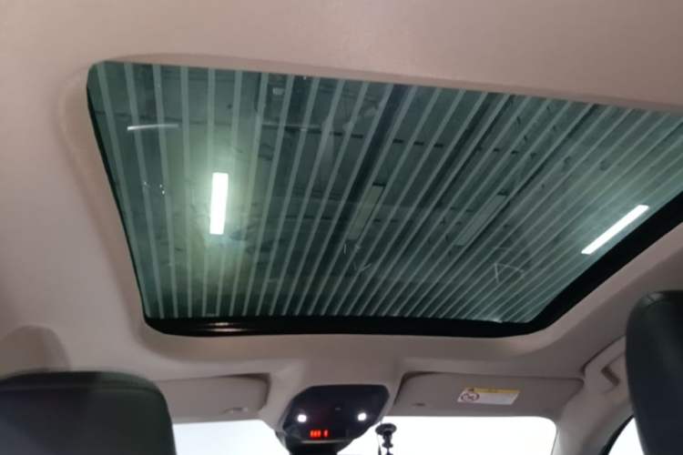Used Citroen C5 X 2024 1.6T Traveler Extraordinary Headliner