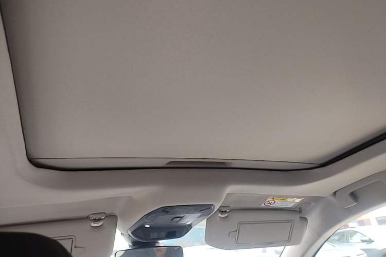 Used Citroen C5 X 2024 1.6T Traveler Extraordinary Headliner