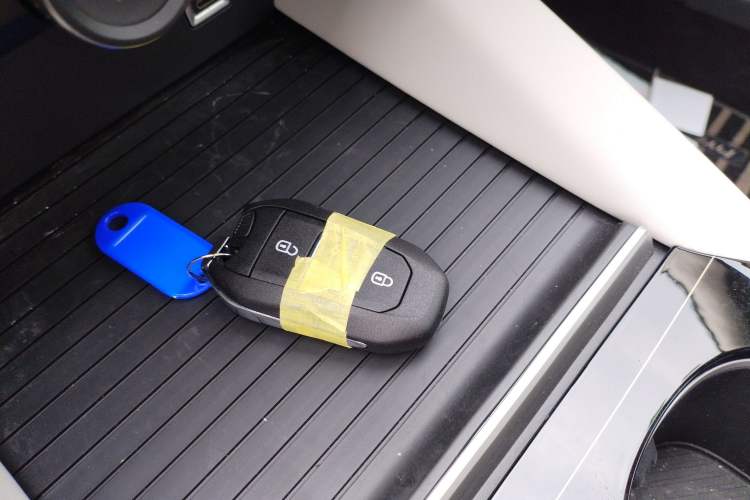 Used Citroen C5 X 2024 1.6T Traveler Extraordinary Interior 1