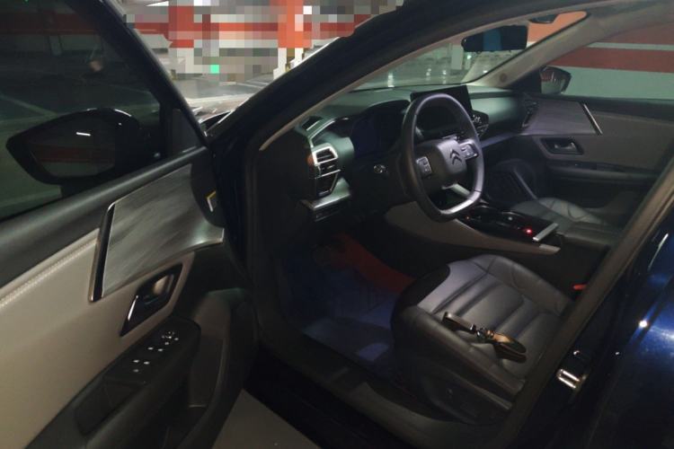 Used Citroen C5 X 2024 1.6T Extraordinary Power Interior 3