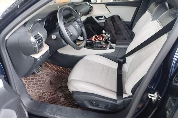 Used Citroen C5 X 2024 1.6T Traveler Extraordinary Left Front Seat