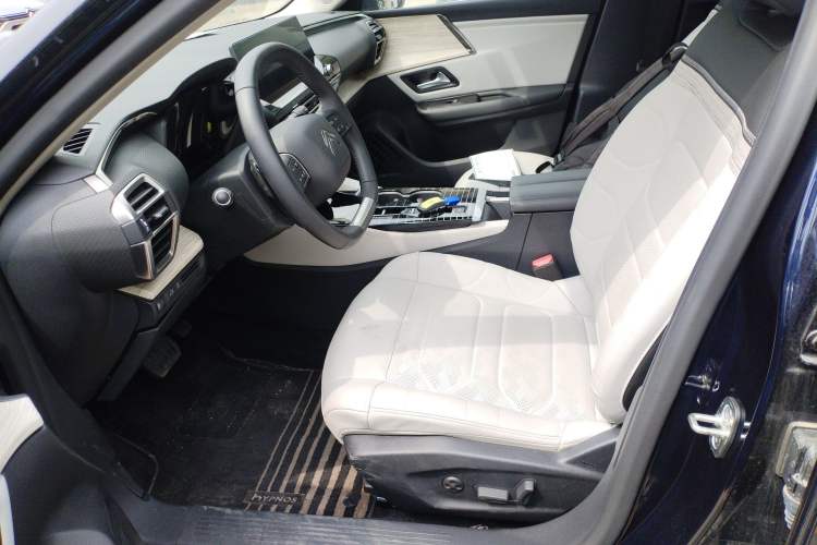 Used Citroen C5 X 2024 1.6T Traveler Extraordinary Left Front Seat