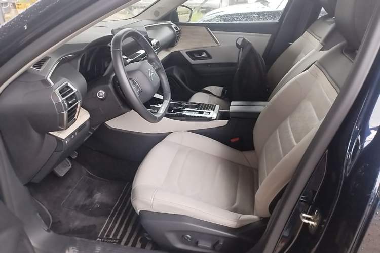 Used Citroen C5 X 2024 1.6T Traveler Extraordinary Left Front Seat