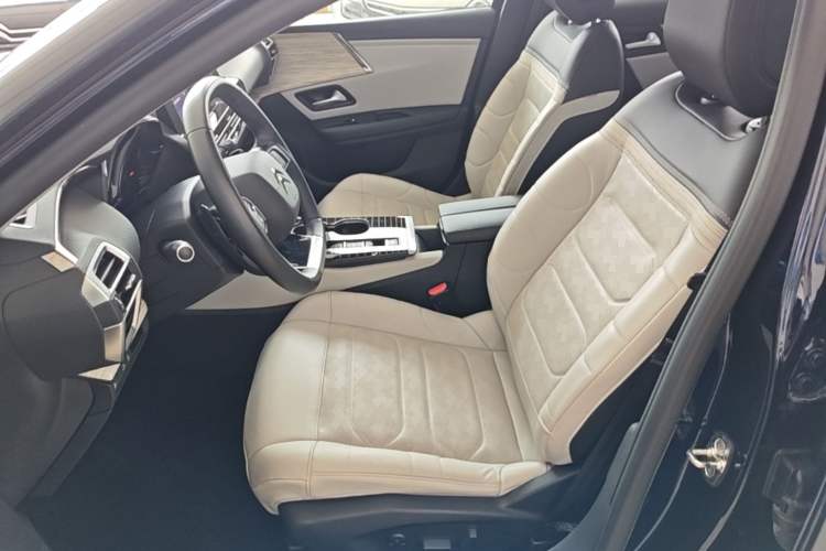 Used Citroen C5 X 2024 1.6T Traveler Extraordinary Left Front Seat