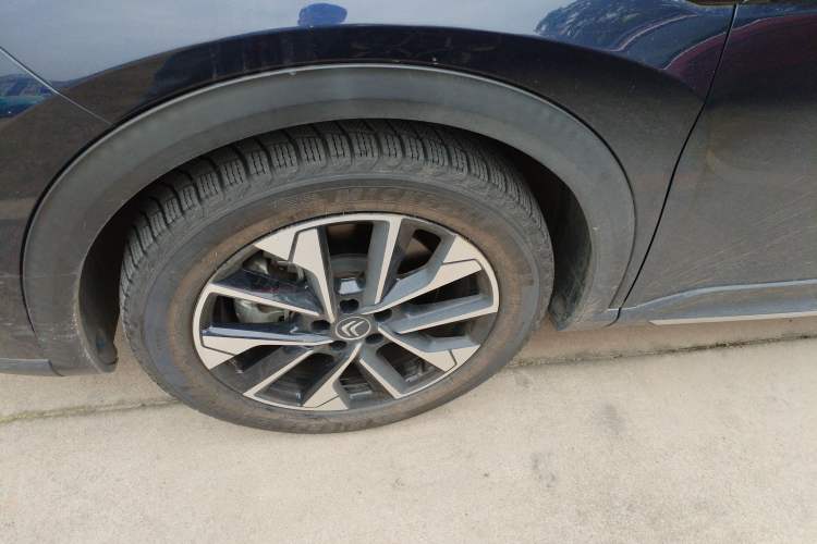 Used Citroen C5 X 2024 1.6T Traveler Extraordinary Left Front Wheel Hub