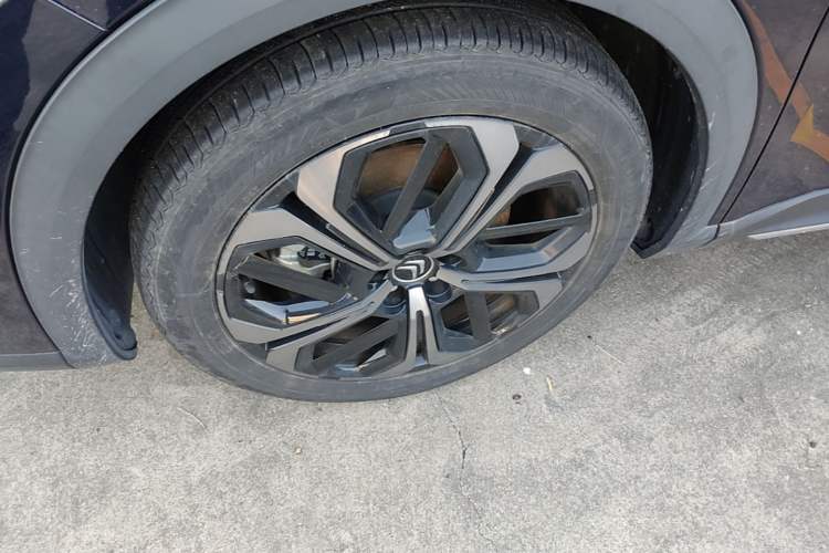 Used Citroen C5 X 2024 1.6T Traveler Extraordinary Left Front Wheel Hub