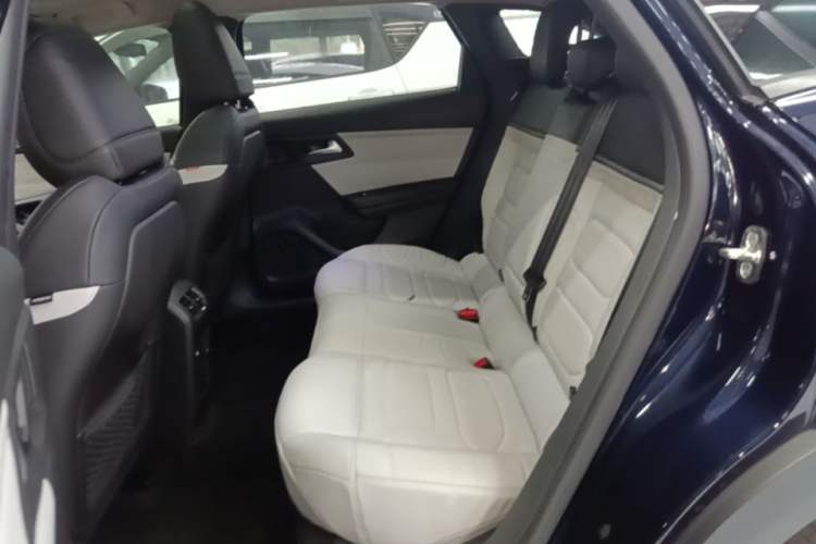Used Citroen C5 X 2024 1.6T Traveler Extraordinary Left Rear Seat