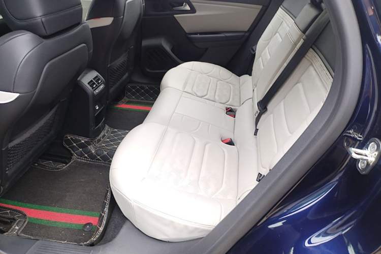 Used Citroen C5 X 2024 1.6T Traveler Extraordinary Left Rear Seat